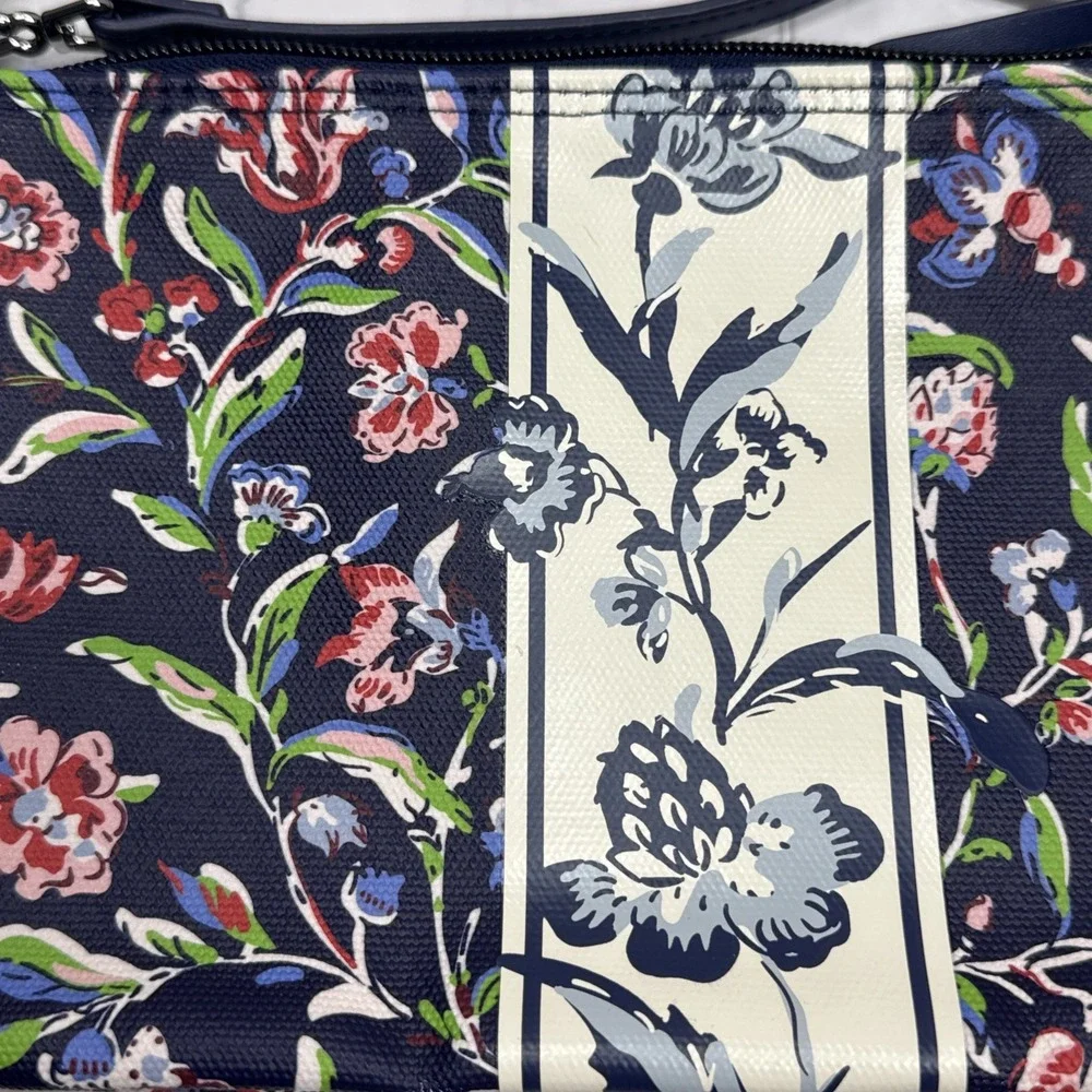 Vera Bradley Convertible Wristlet Purse Faux Leather Trim Perennially Navy NWT